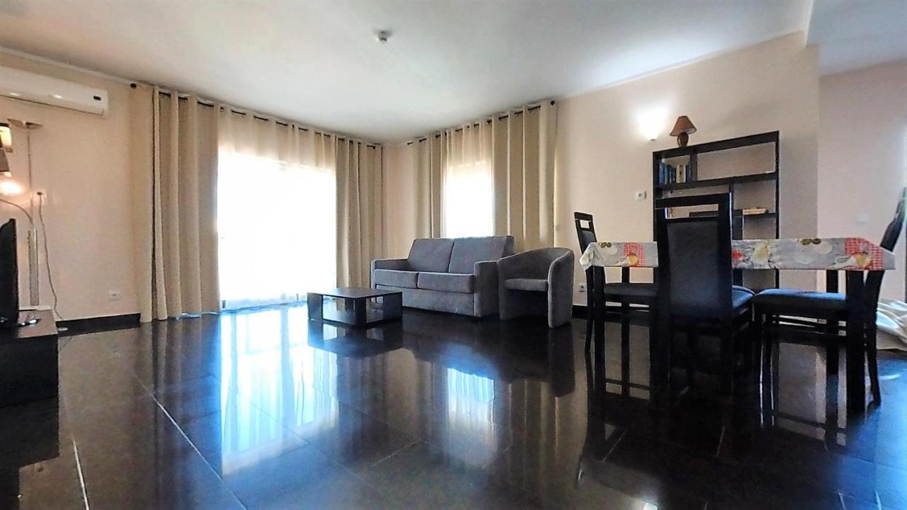 Apartamentos Turisticos Rocha Tower 3 بورتيماو المظهر الخارجي الصورة